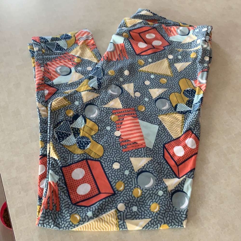 TV Disney Lularoe leggings